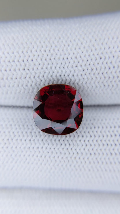 3.53 Carats Cushion Cut Heat Pigeon Blood Red Ruby Loose Gemstone Close video