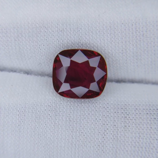 3.01 Carats Cushion Cut No Heat Pigeon Blood Red Ruby Loose Gemstone close vid