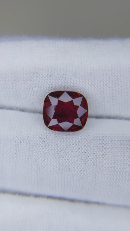 3.01 Carats Cushion Cut No Heat Pigeon Blood Red Ruby Loose Gemstone close vid
