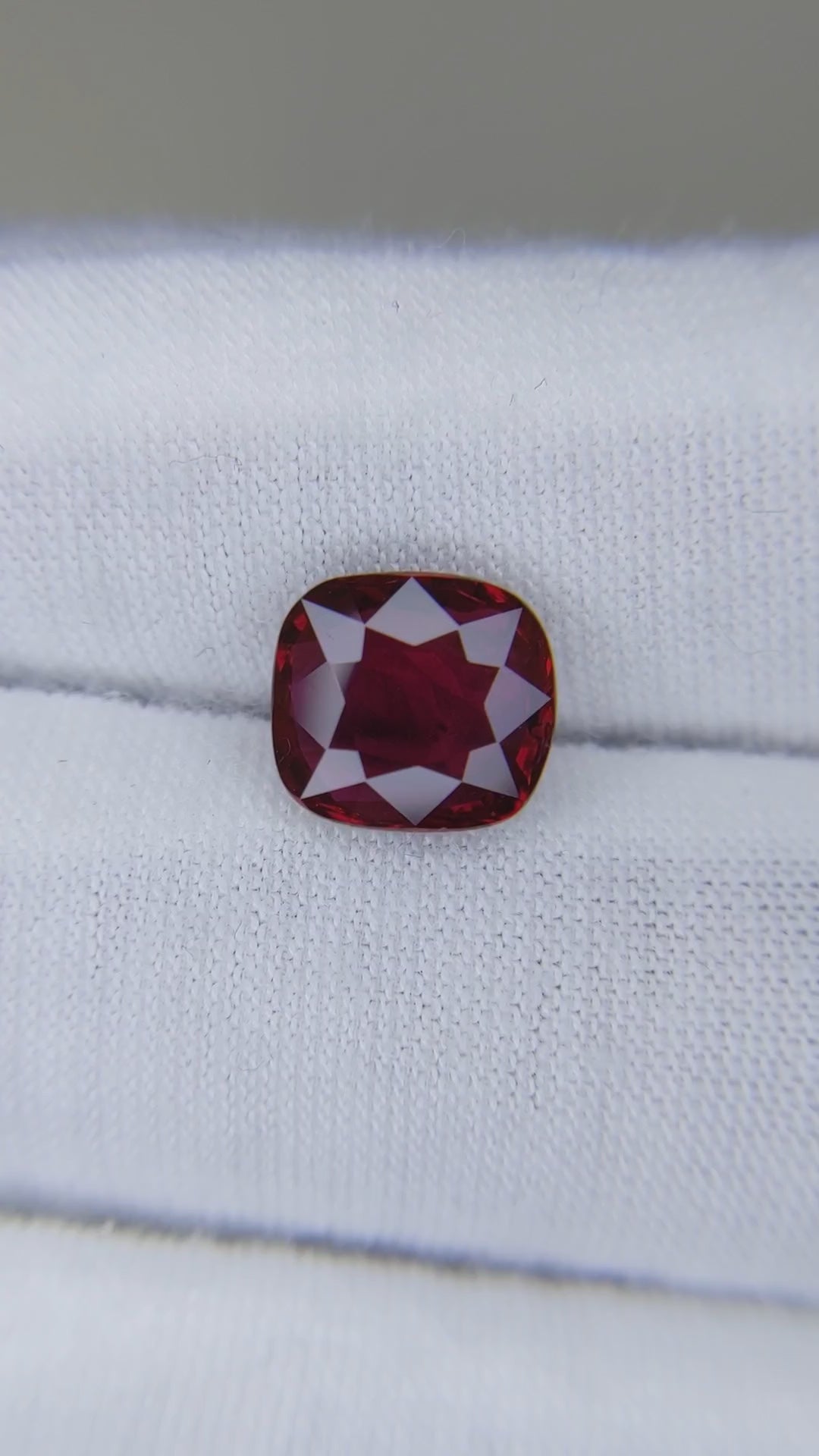 3.01 Carats Cushion Cut No Heat Pigeon Blood Red Ruby Loose Gemstone close vid