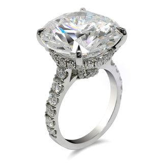 Diamond Ring Round Cut 17 Carat Solitaire Ring in Platinum Side View