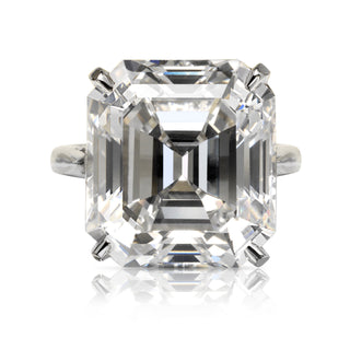 Diamond Ring Asscher Cut 18 carat Solitaire in Platinum Front View