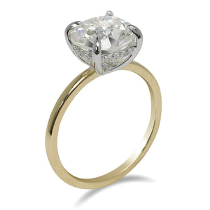 Diamond Ring Round Cut 3 Carat Solitaire in 18K Gold Side View