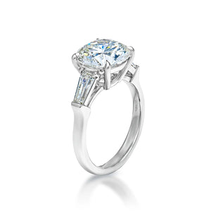 Lux 4 Carat G VS1 Round Brilliant Lab Grown Diamond Engagement Ring in Platinum Side View