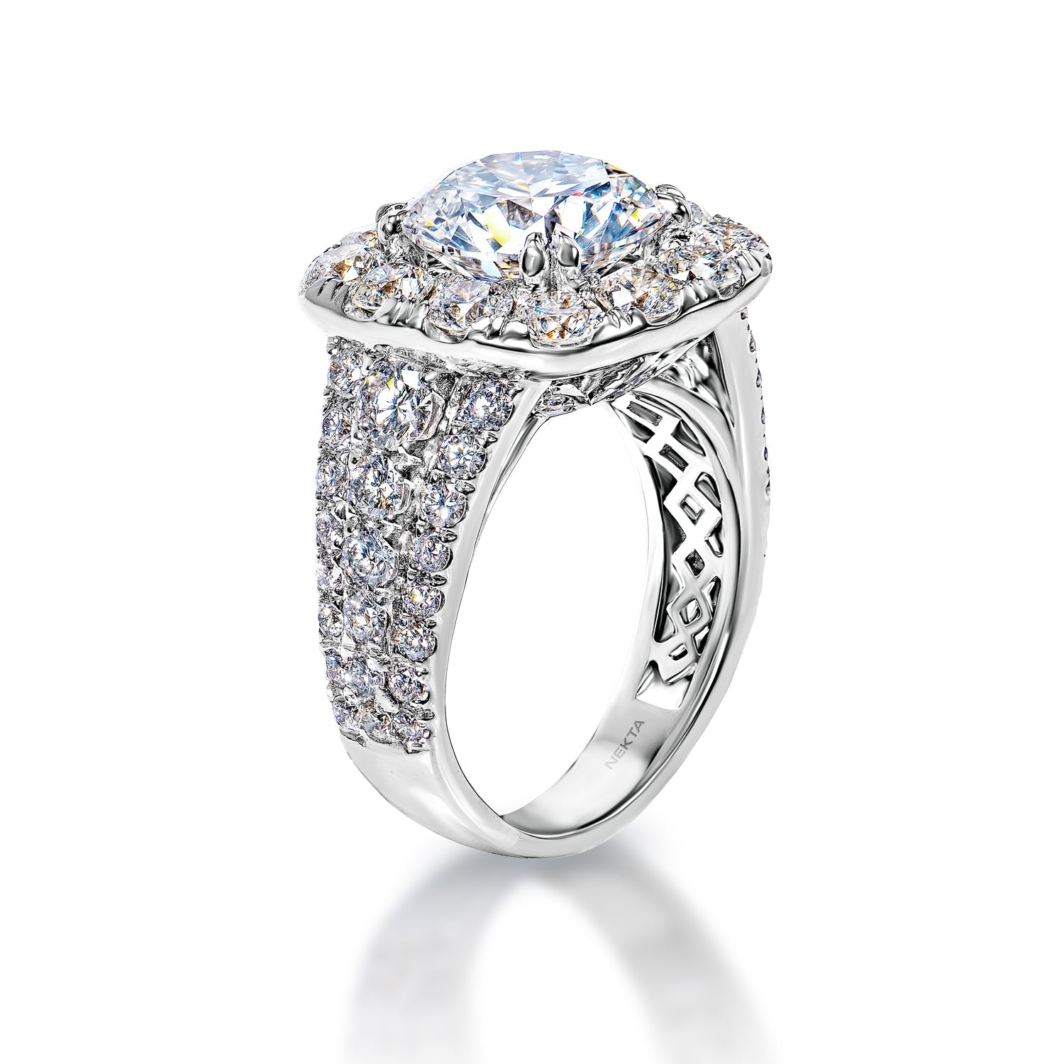 Ashley 7 Carat E SI2 Round Brilliant Diamond Engagement Ring in18k White Gold. Side VIew