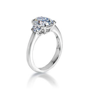 Lizzie 2 Carats G VS1 Lab Grown Oval Cut Diamond Engagement Ring in Platinum Side View