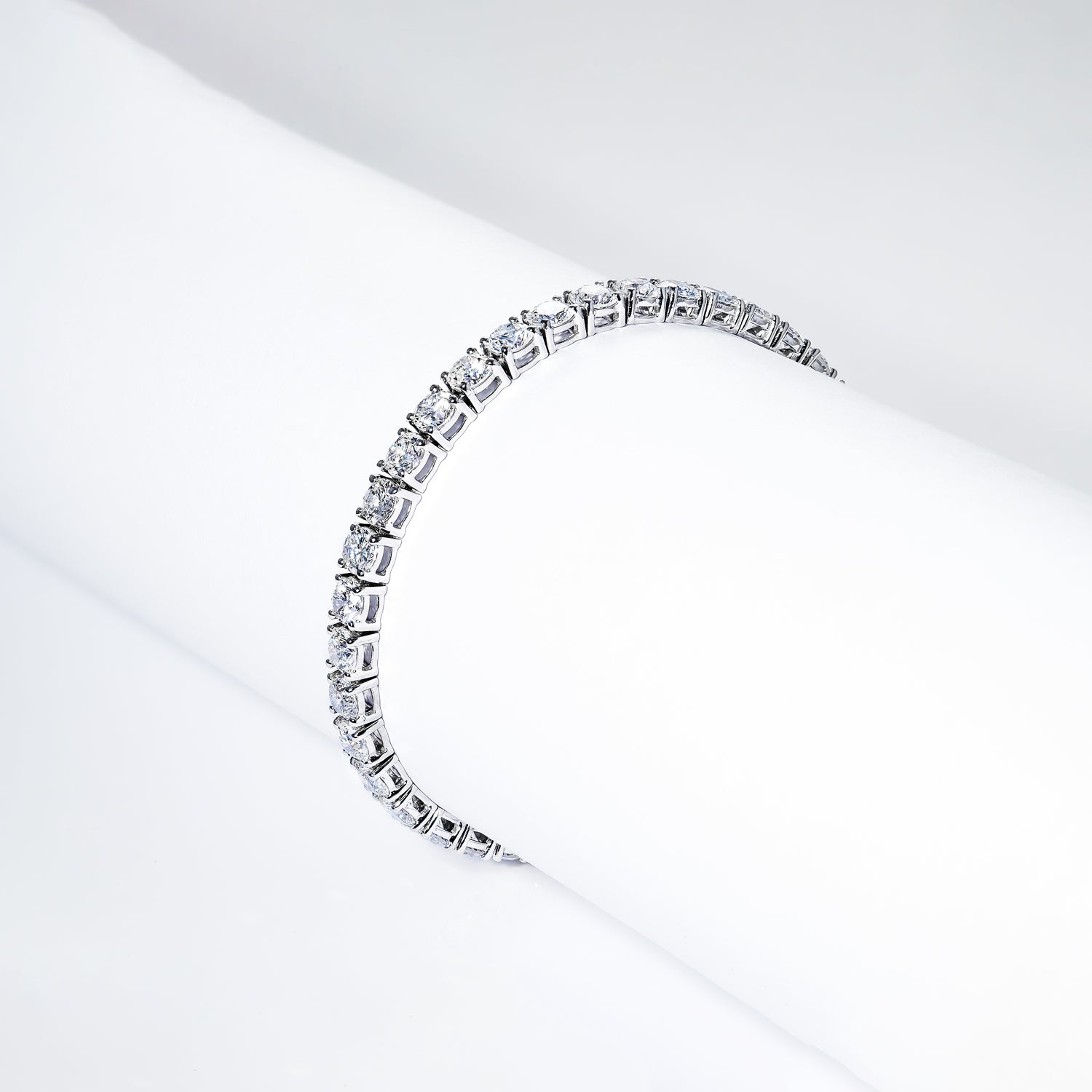Celeste 13 Carat Round Brilliant Single Row Diamond Bracelet in 14k White Gold