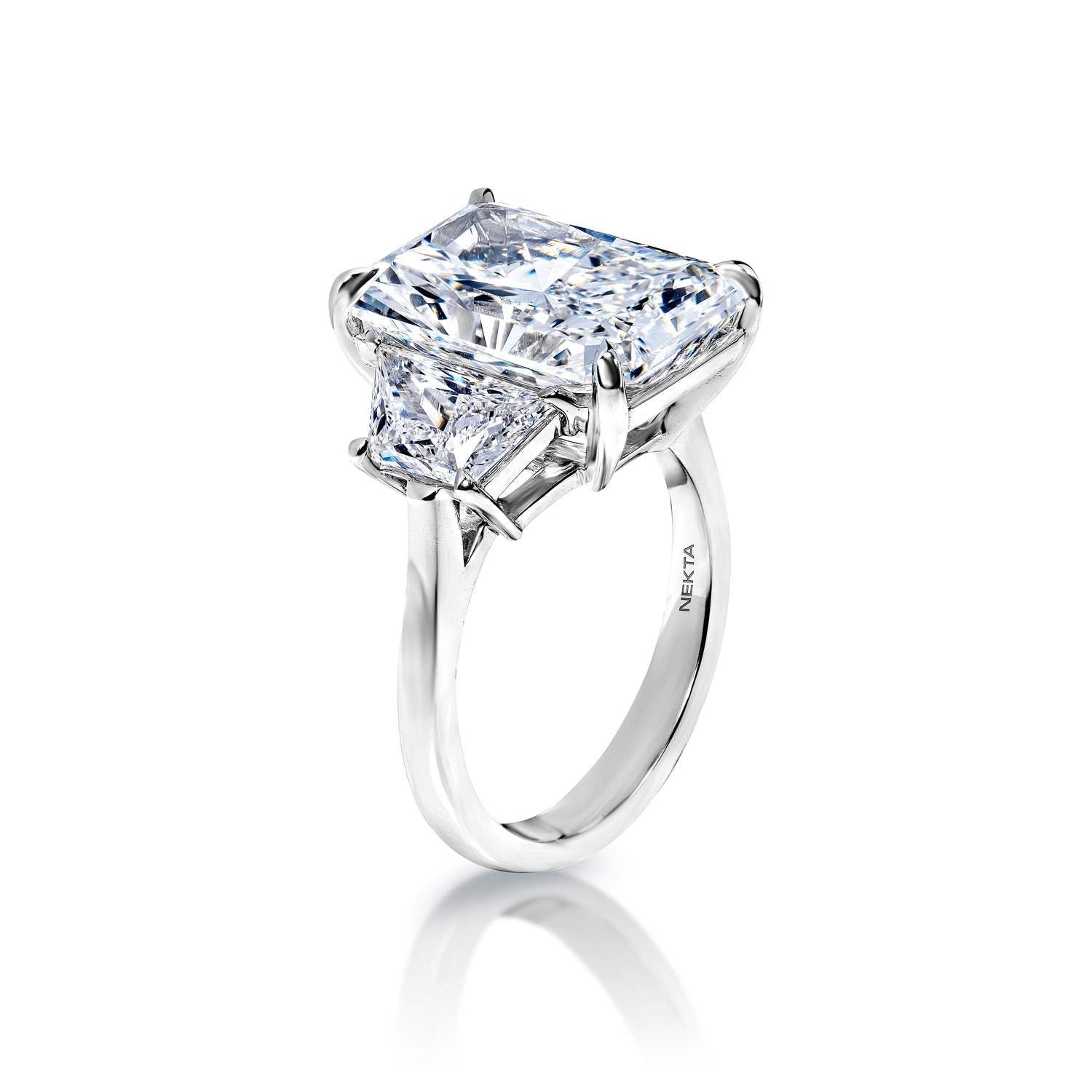 Leoda 10 Carat G VS1 Radiant Cut Diamond Engagement Ring in Platinum. IGI Certified Side View