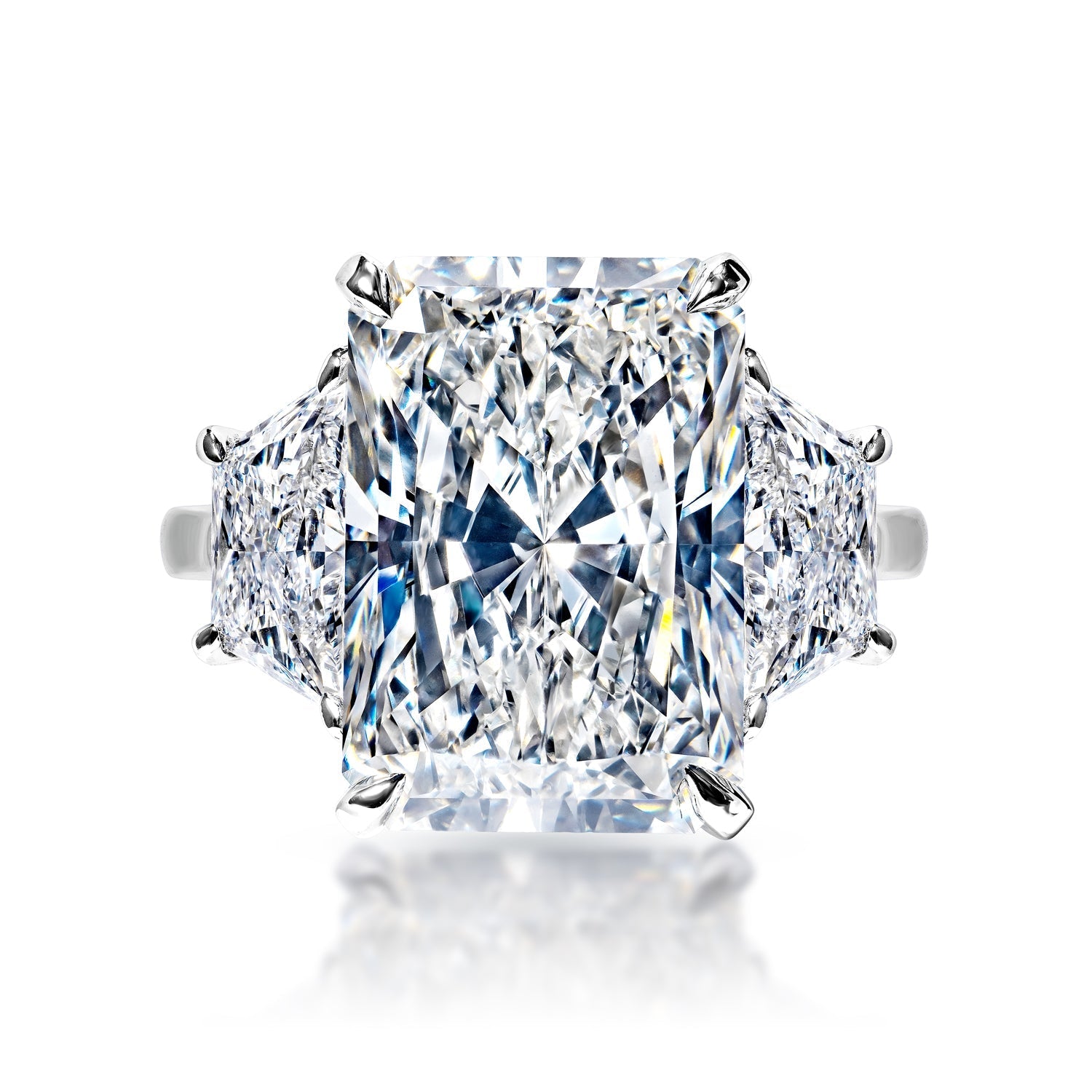 Leoda 10 Carat G VS1 Radiant Cut Diamond Engagement Ring in Platinum. IGI Certified Front View