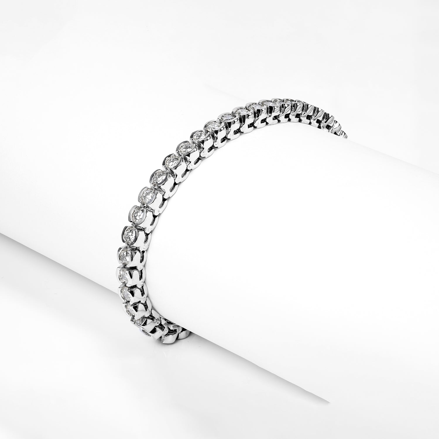 Cecelia 7 Carat Round Brilliant Single Row Diamond Bracelet in Platinum