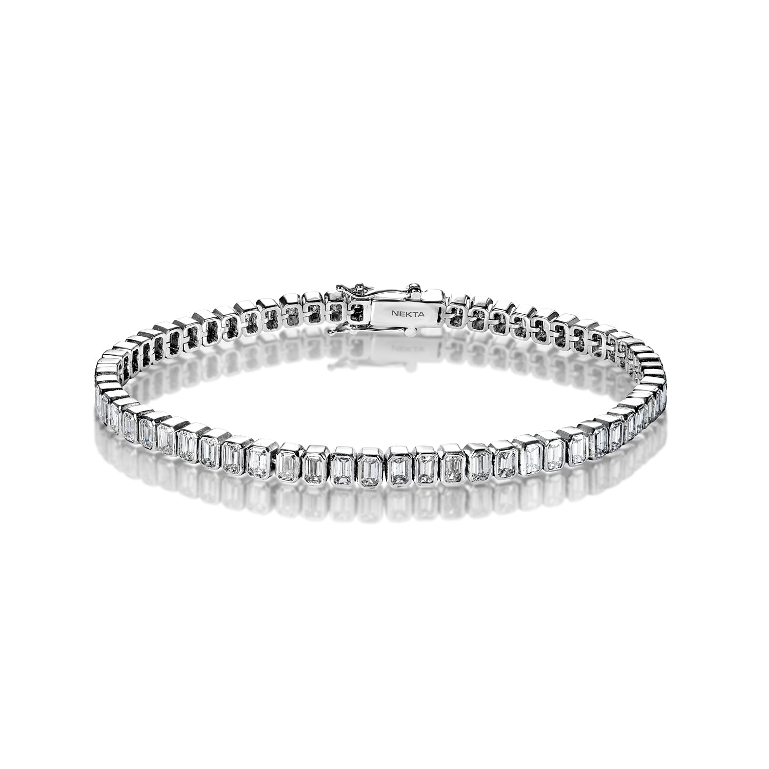 This stunning 5 carat total weight tennis bracelet! SKU: BT2000-5  #labgrowndiamonds #tennisbracelet #jewlery #gorgeous #fun #love | Instagram