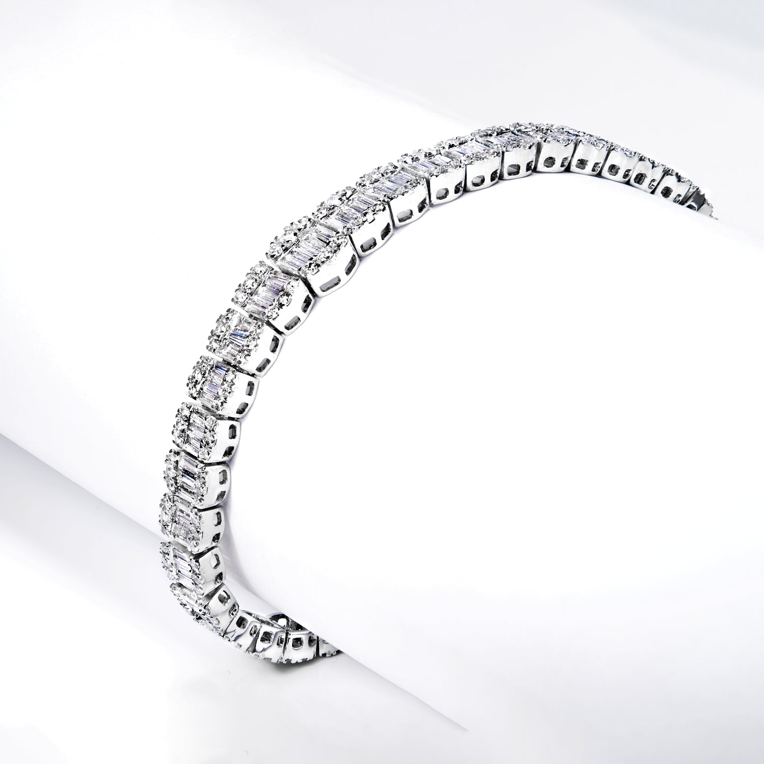 Hudson 9 Carat Combine Mix Shape Single Row Diamond Tennis Bracelet in